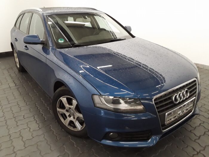 Audi A4 Avant 2,0 TDI Multitronic "Attraction" - Image 27