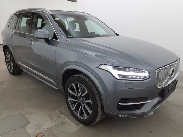 Volvo XC90 D5 AWD Geartronic "Inscription" - Image 34