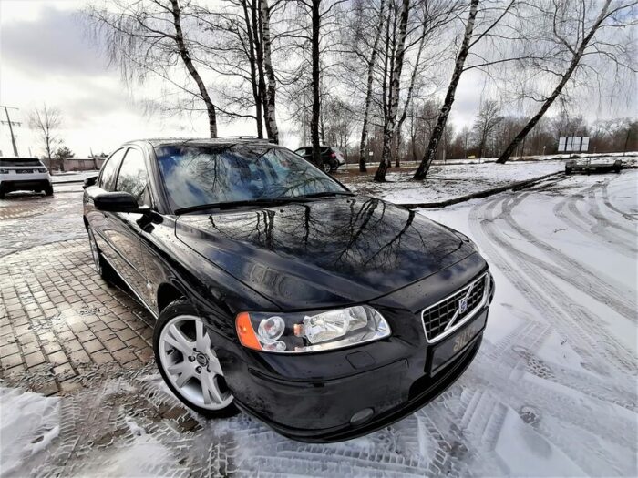 Volvo S60 2,4 D5 "Momentum" - Image 2