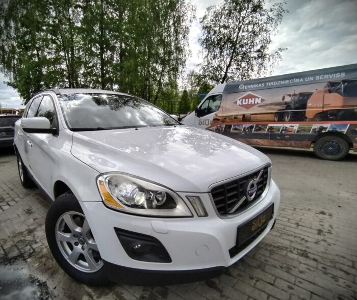 Volvo XC60 AWD 2,4 Diesel Geartronic ,,Momentum " - Image 2