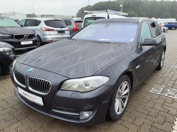 BMW 525d Touring - Image 28