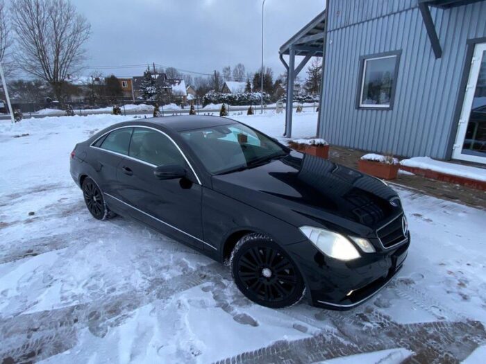 Mercedes-Benz E 350 Coupe CDI BlueEfficiency Automatik "Elegance" - Image 2