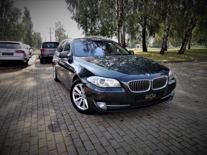 BMW 525d Touring - Image 38
