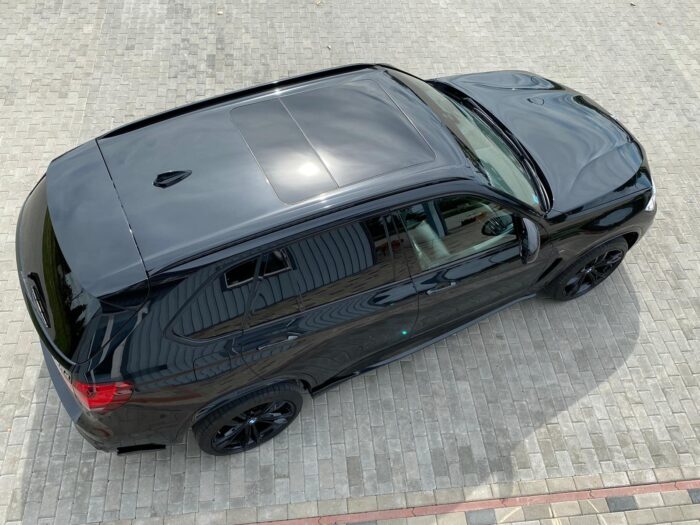 BMW X5 M50D - Image 10