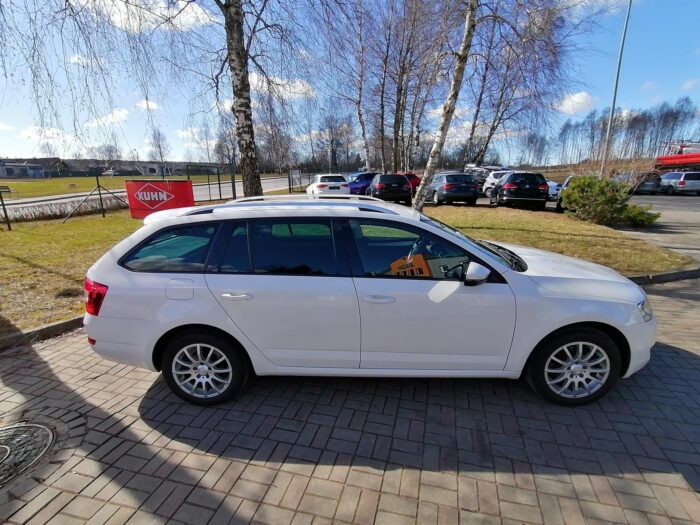 Skoda Octavia Combi 2,0 TDI Green tec "Ambition" - Image 28