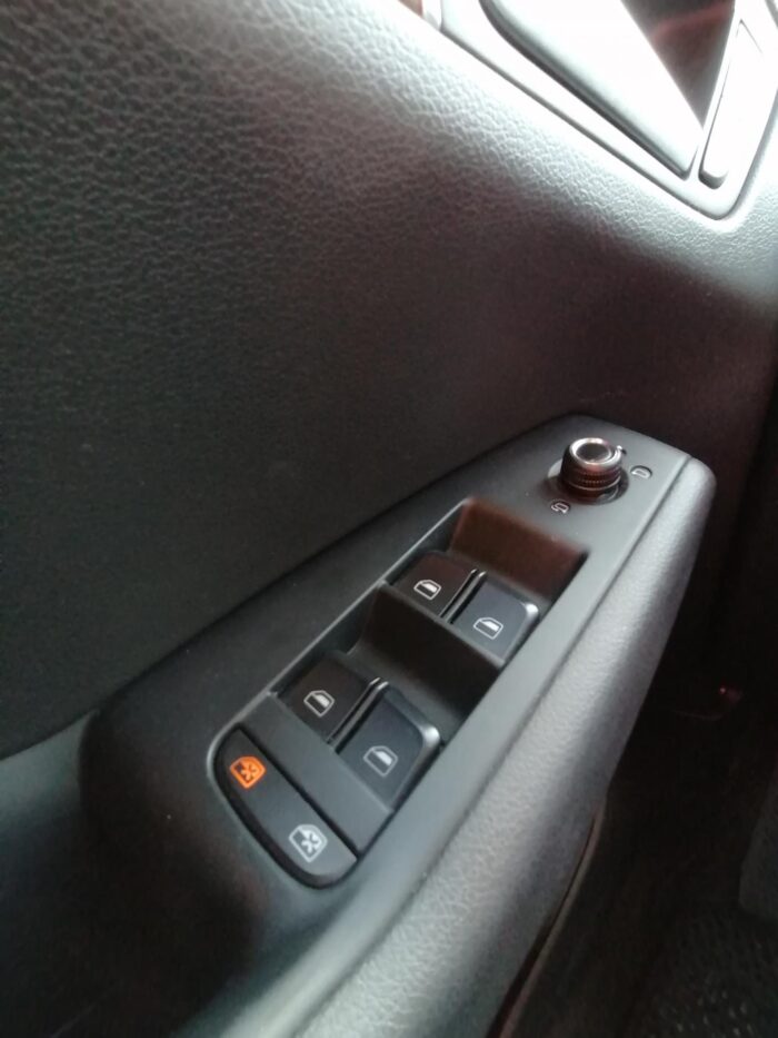 Audi Q5 Quattro 2.0 dīzelis - Image 18