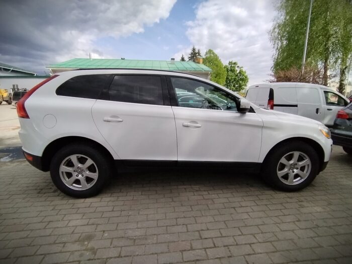 Volvo XC60 AWD 2,4 Diesel Geartronic ,,Momentum " - Image 12