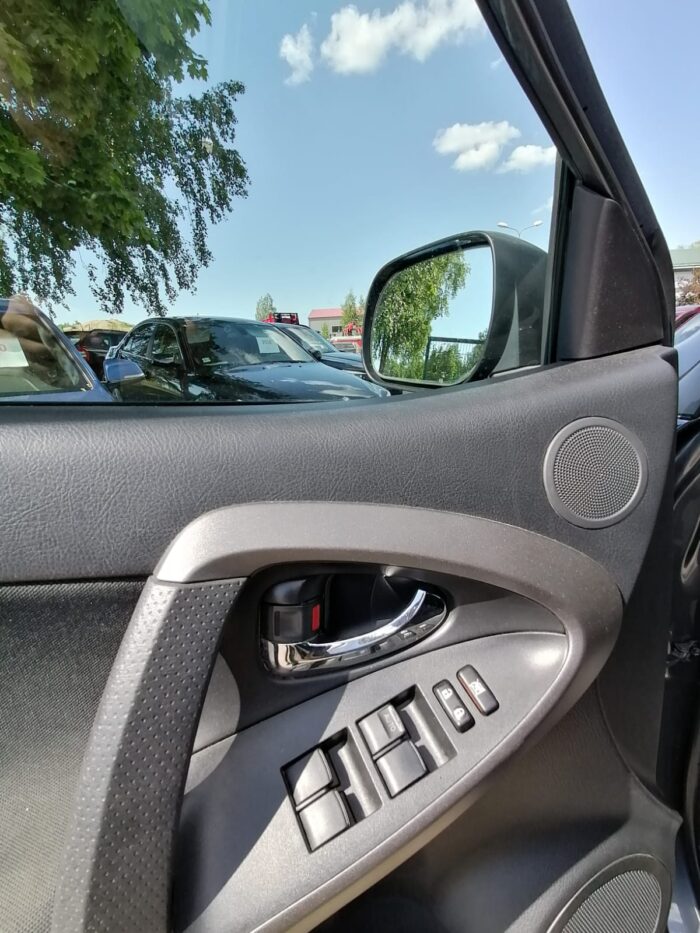 Toyota RAV4 2,2 D-4D "Life" - Image 29