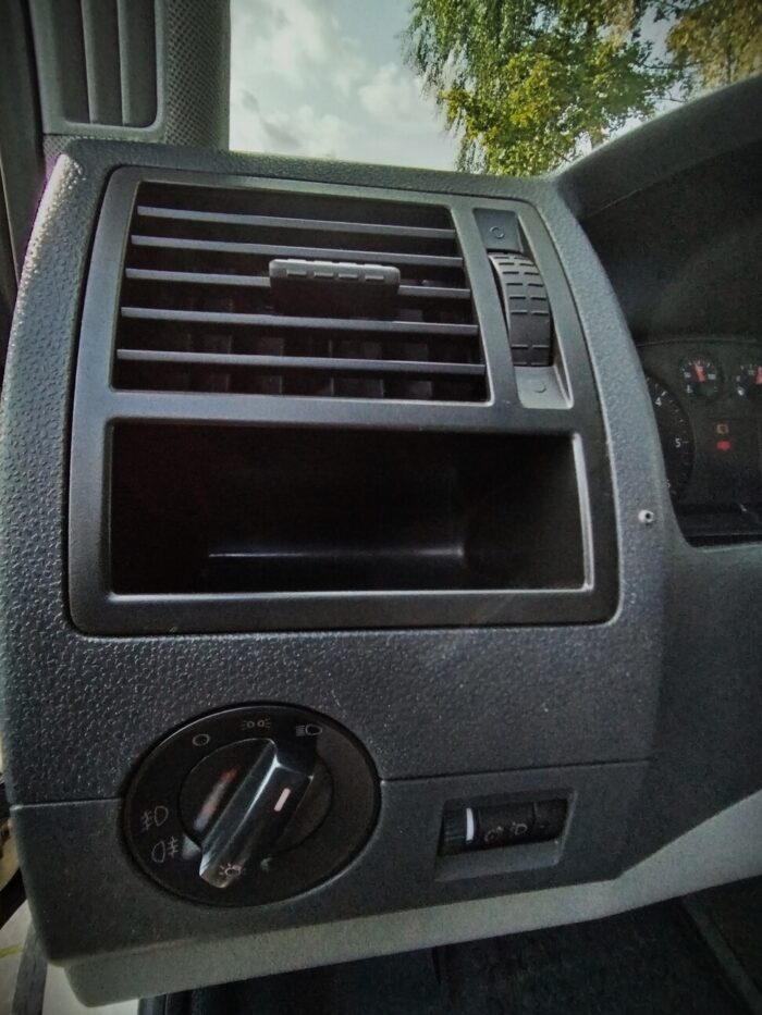 WV T5 Caravell - Image 12