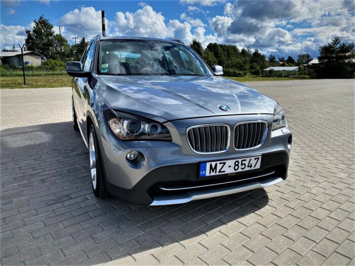 BMW X1 xDrive 23d Steptronic "X Line" - Image 32