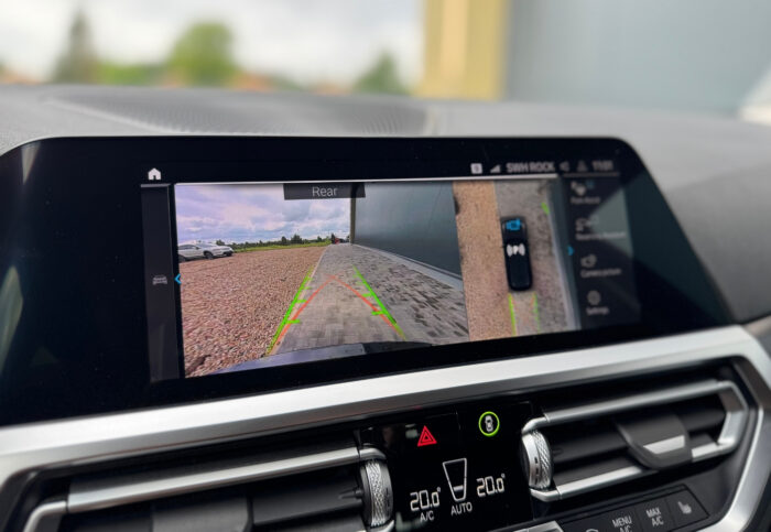 BMW 330e Touring Steptronic "Advantage" - Image 12