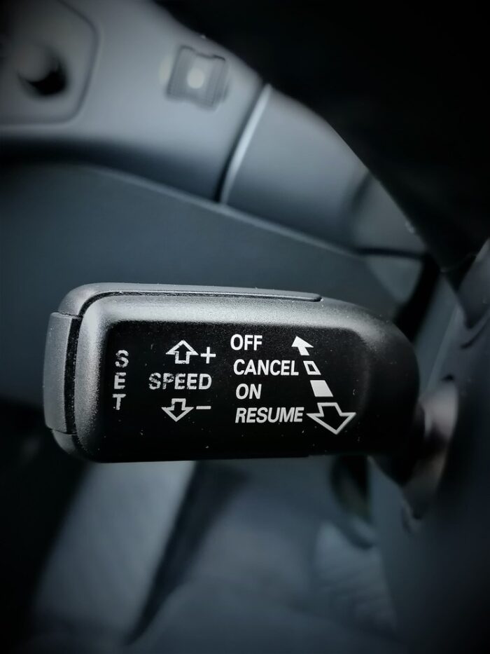 Audi A4 Avant 2,0 TDI Multitronic "Attraction" - Image 17