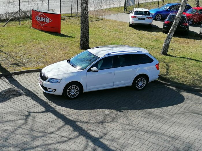Skoda Octavia Combi 2,0 TDI Green tec "Ambition" - Image 29