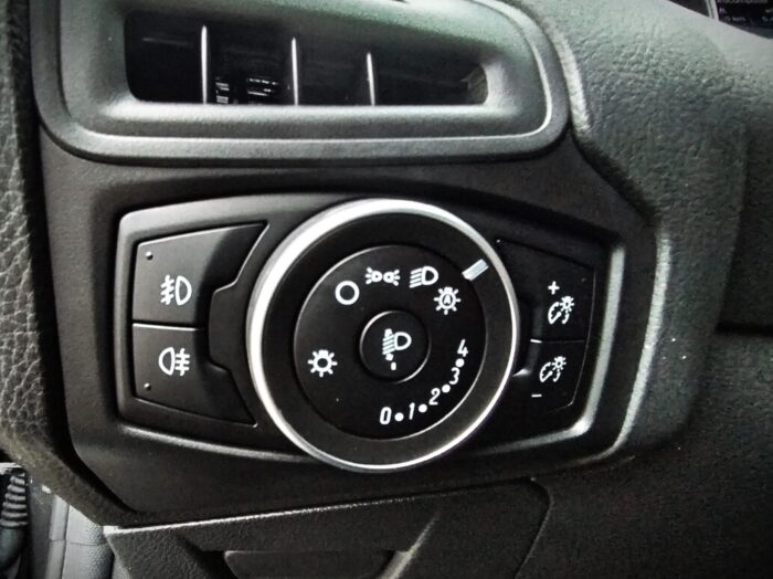 Ford Focus Turnier 1,5 TDCI "Business" - Image 12