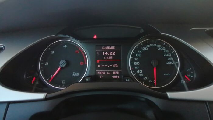 Audi A4 Avant 2,0 TDI Multitronic "Attraction" - Image 54