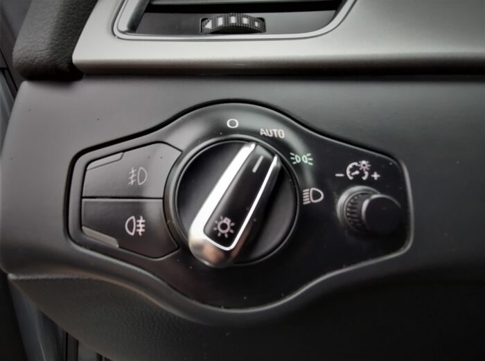 Audi A4 Avant 2,0 TDI "Ambiente" - Image 14