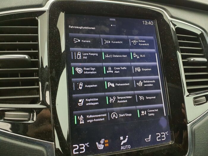 Volvo XC90 D5 AWD Geartronic "Inscription" - Image 45
