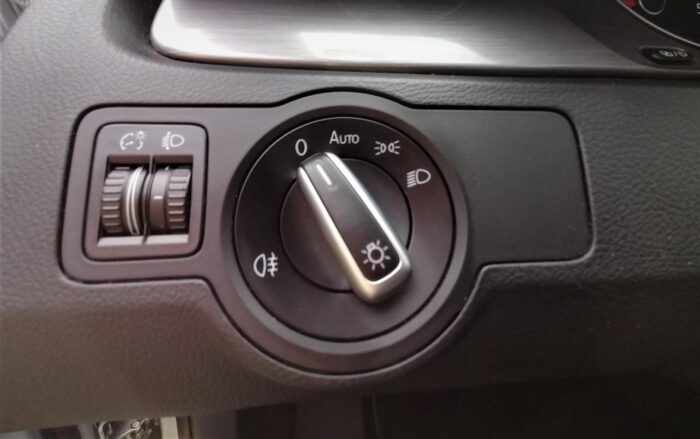 VW Passat Variant 2,0 TDI "Comfortline" - Image 32