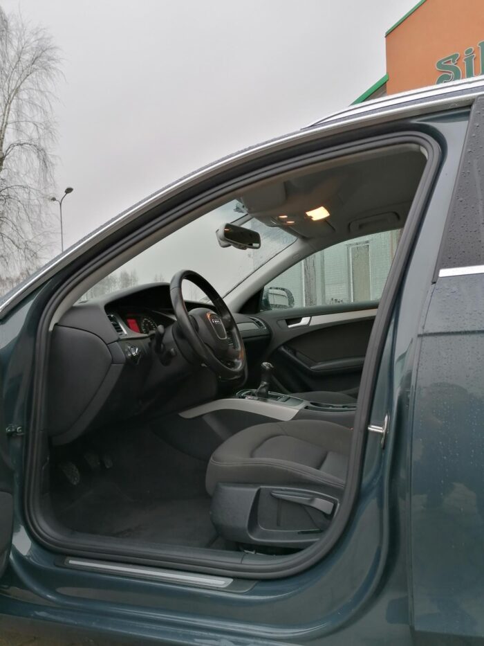 Audi A4 Avant 2,0 TDI - Image 10