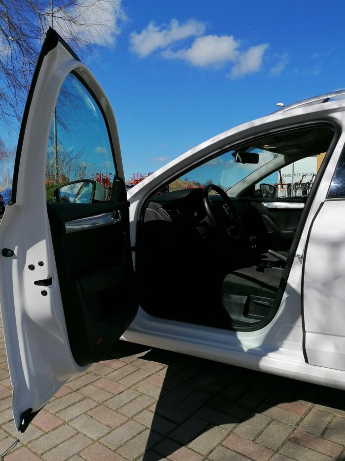 Skoda Octavia Combi 2,0 TDI Green tec "Ambition" - Image 30