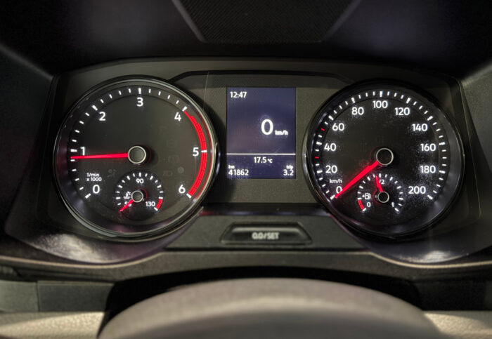 VW Crafter 30 2,0 TDI - Image 9