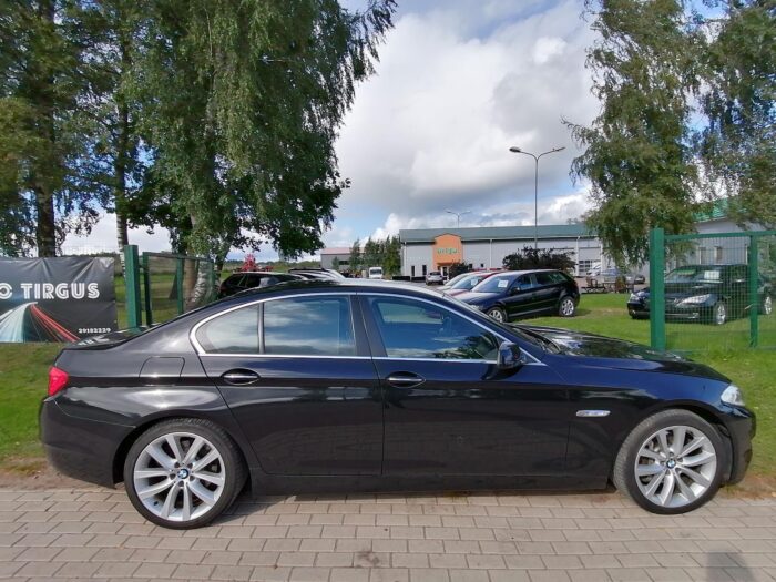BMW 530d Steptronic - Image 11