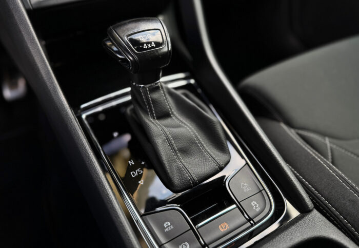 Skoda Karoq 2.0 TSI Sportline - AWD - Image 17