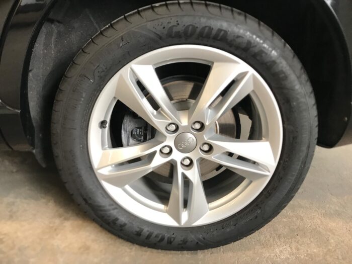 Audi Q3 Quattro 2,0 - Image 10