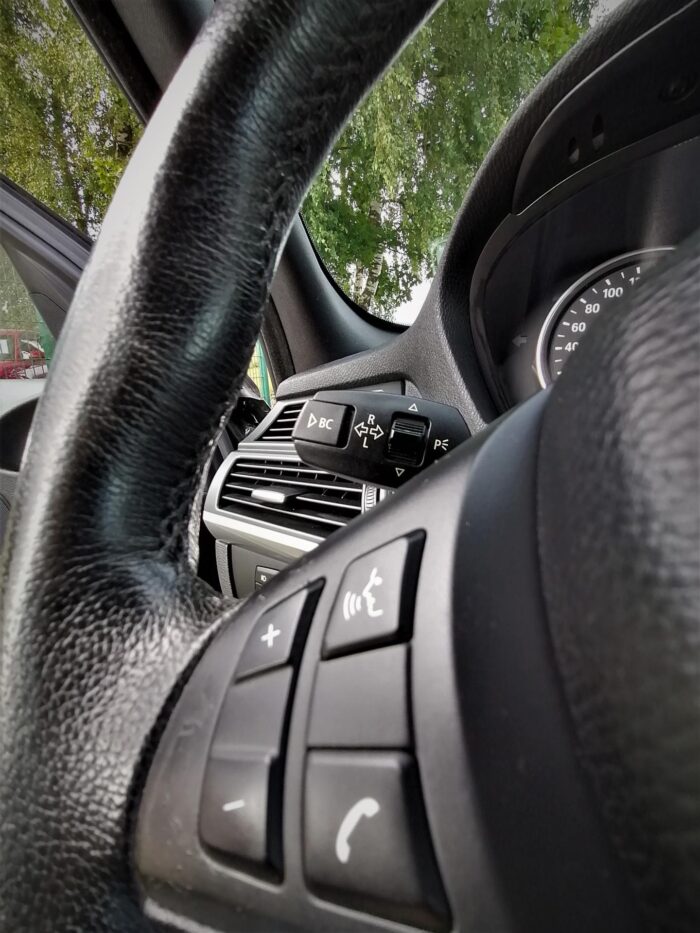 13-2 BMW X5 3.0 SD - Image 16