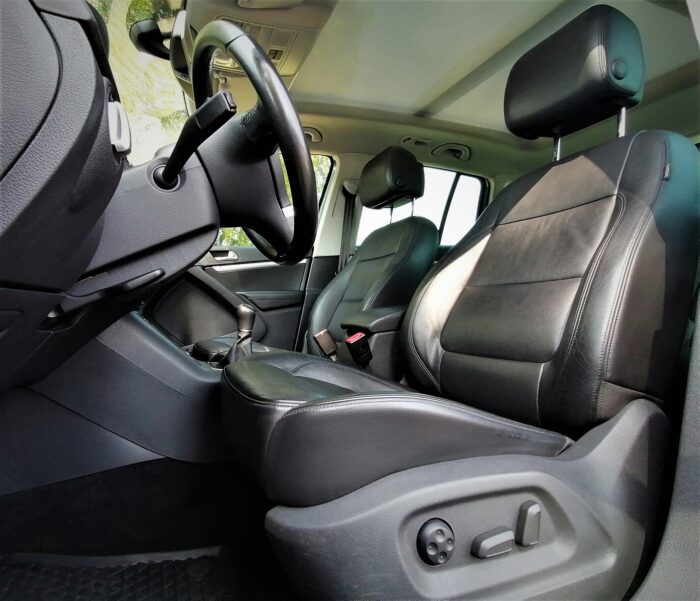 VW Tiguan 2,0 TDI 4Motion "Sport & Style" - Image 14