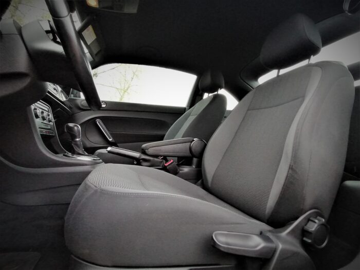 VW Beetle 2,0 TDI DSG - Image 13