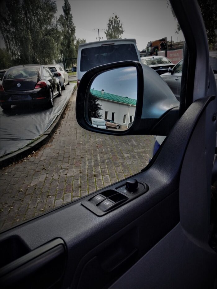 VW T5  2.0 TDI Long - Image 16