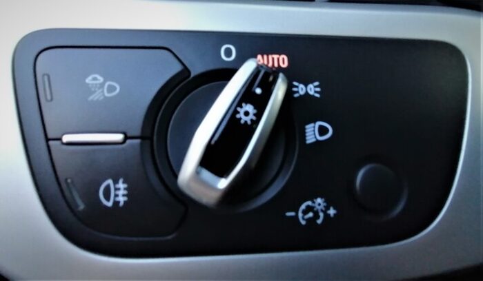 Audi A4 Avant 2,0 TDI S-tronic - Image 15