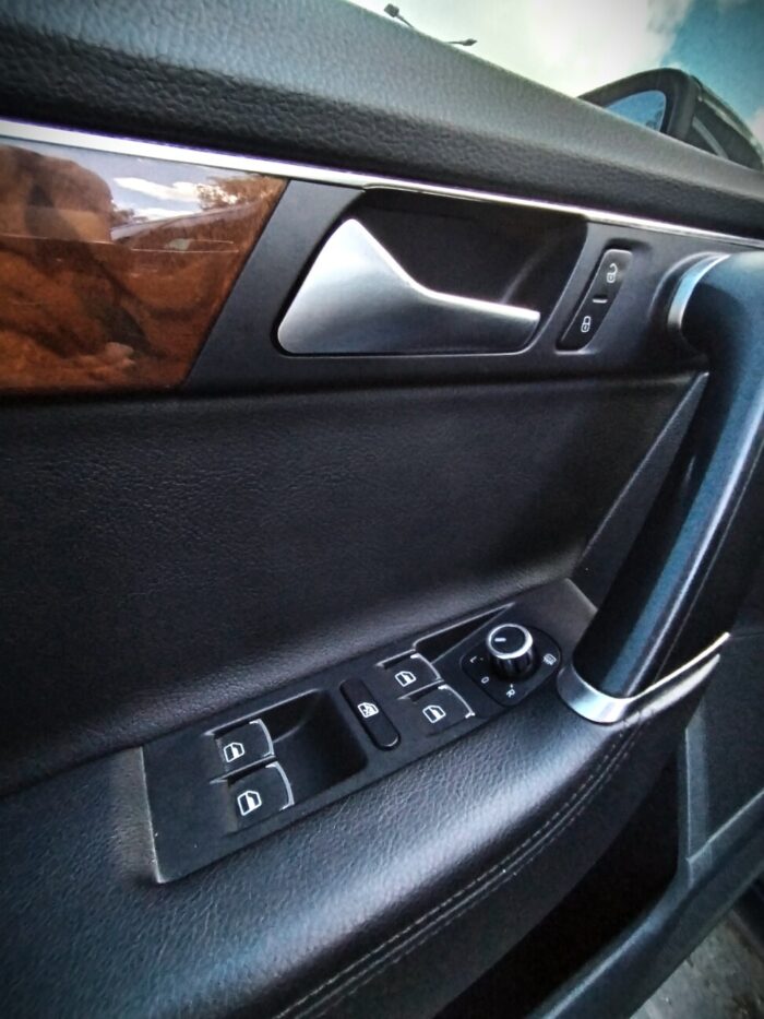 Volkswagen Passat B7 Highline - Image 14