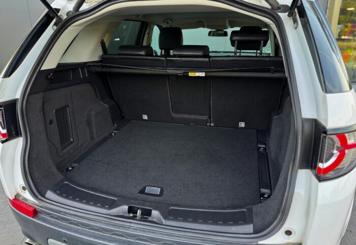 Land Rover Discovery Sport - Image 13