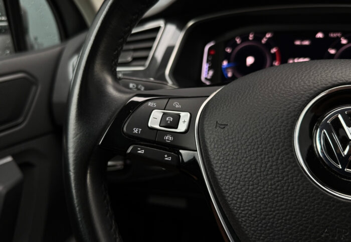 VW Tiguan | 2,0 TSI | R-Line | 2019.gada - Image 13