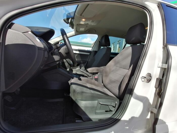 Skoda Octavia Combi 2,0 TDI Green tec "Ambition" - Image 7