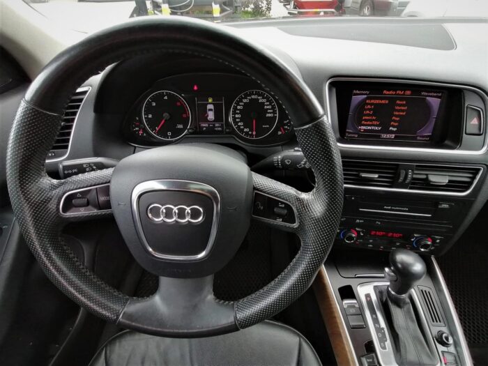Audi Q5 Quattro 2.0 dīzelis - Image 8