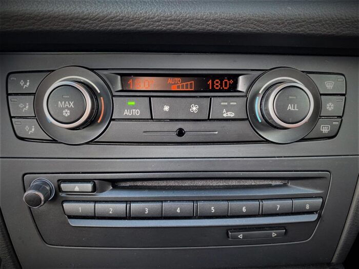 BMW X1 xDrive 23d Steptronic "X Line" - Image 46