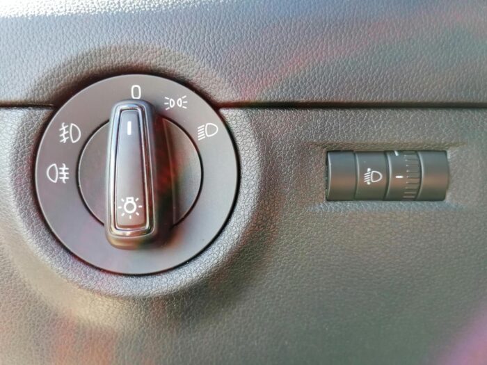 Skoda Octavia Combi 2,0 TDI Green tec "Ambition" - Image 32