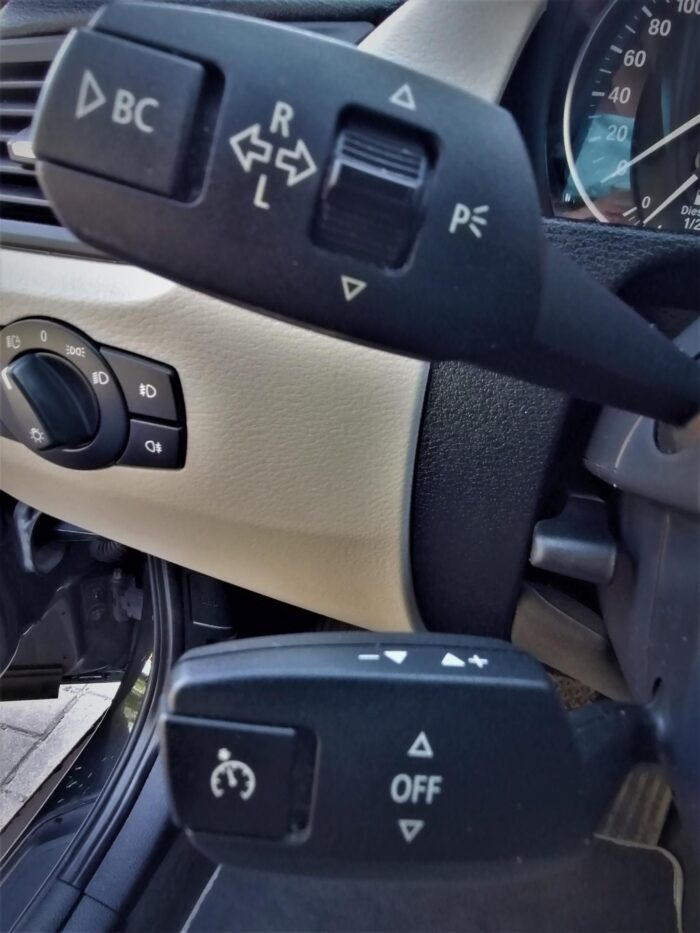 BMW X1 xDrive 23d Steptronic "xLine" - Image 21