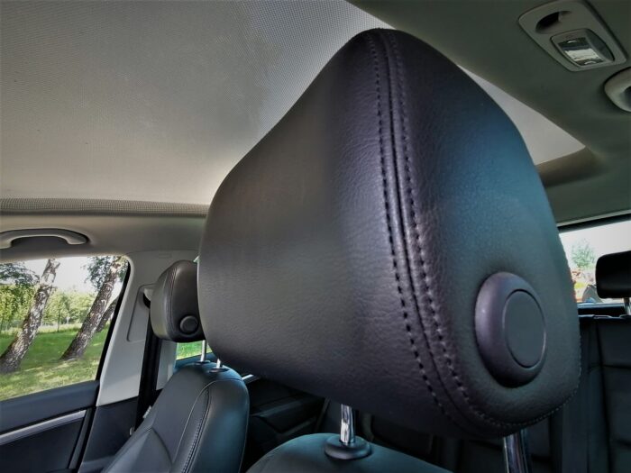 VW Tiguan 2,0 TDI 4Motion "Sport & Style" - Image 16