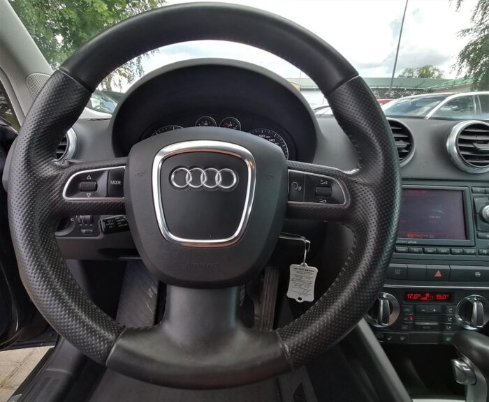 Audi A3 Sportback 2,0 TDI DSG "Ambition" - Image 8