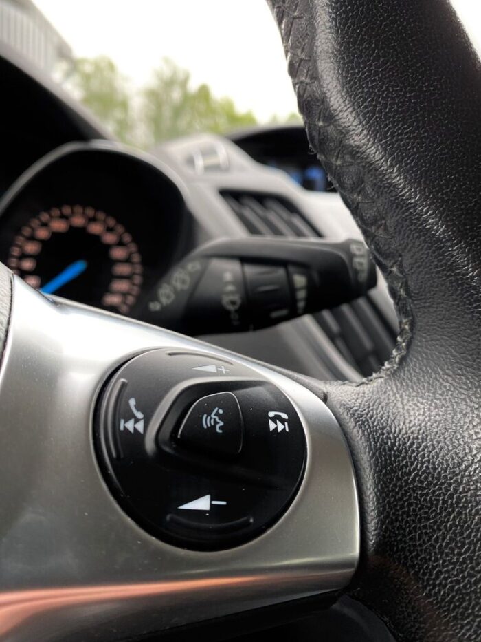 Ford Kuga 2,0 TDCI 4x4 Powershift "Titanium" - Image 22