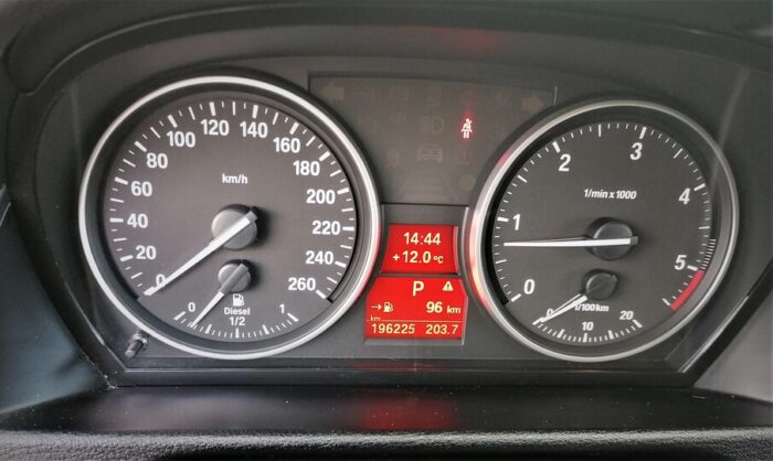 BMW X1 xDrive20d Steptronic - Image 16