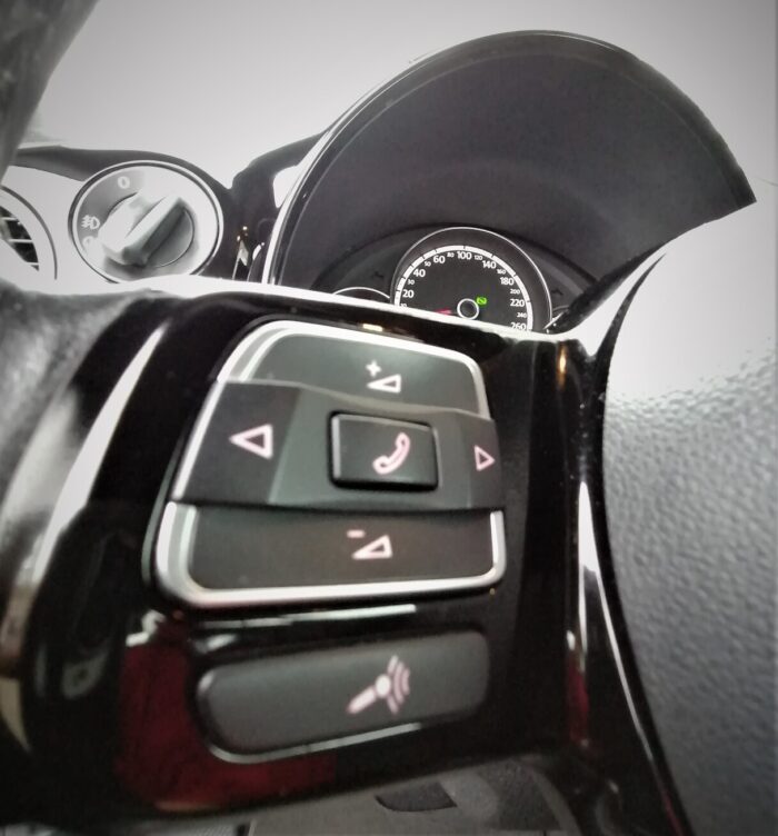 VW Beetle 2,0 TDI DSG - Image 17