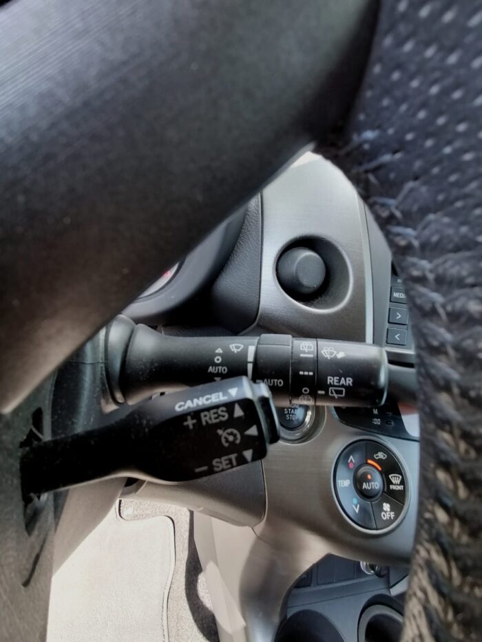 Toyota RAV4 2,2 D-4D "Life" - Image 35