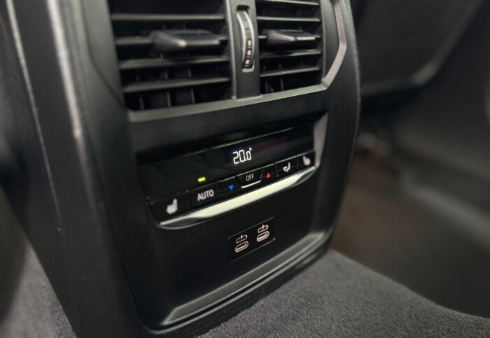 BMW 330e Touring Steptronic "Advantage" - Image 16