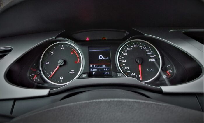 Audi A4 Avant 2,0 TDI "Ambiente" - Image 18