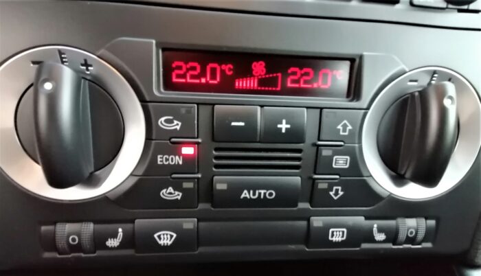 Audi A3 Sportback 2,0 TDI - Image 17